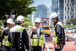 인천시설공단, APEC 정상회의 인천 유치를 위한 도로 시설물 집중 점검 대표이미지