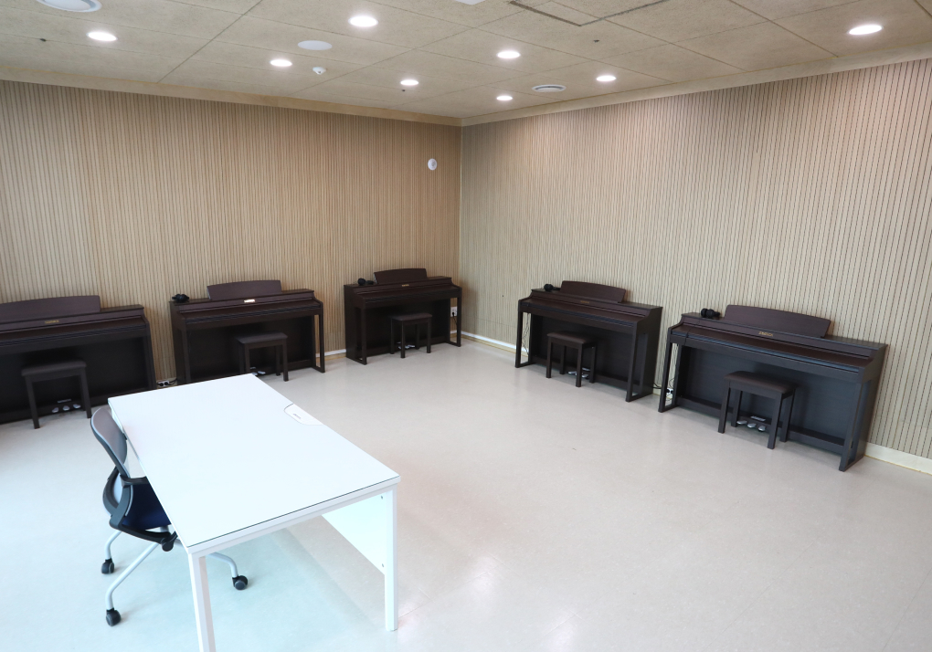 피아노실 사진