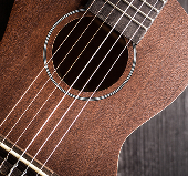 퇴근길 통기타 이미지