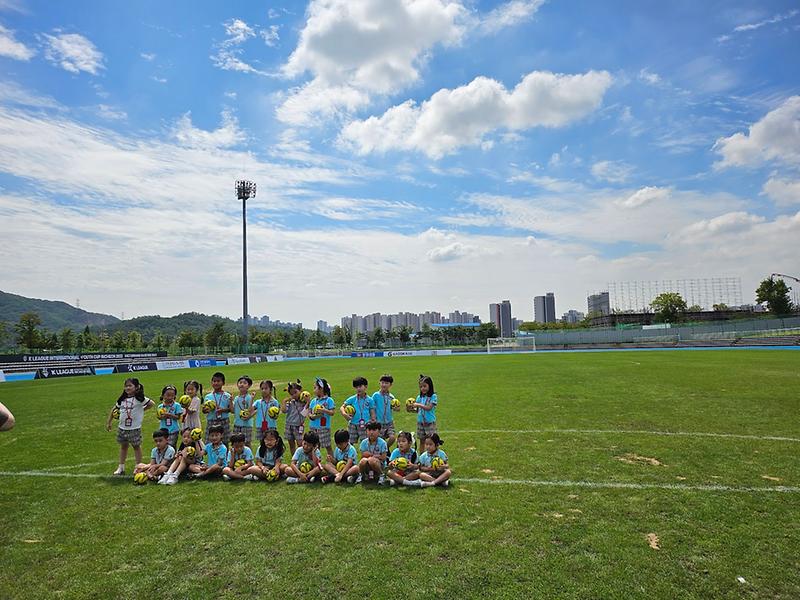 보조경기장 단체사진 사진