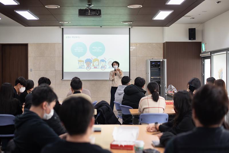 ★221212_사진자료(인천시설공단_선을_넘는_MZ들_워크숍_개최).jpg 이미지