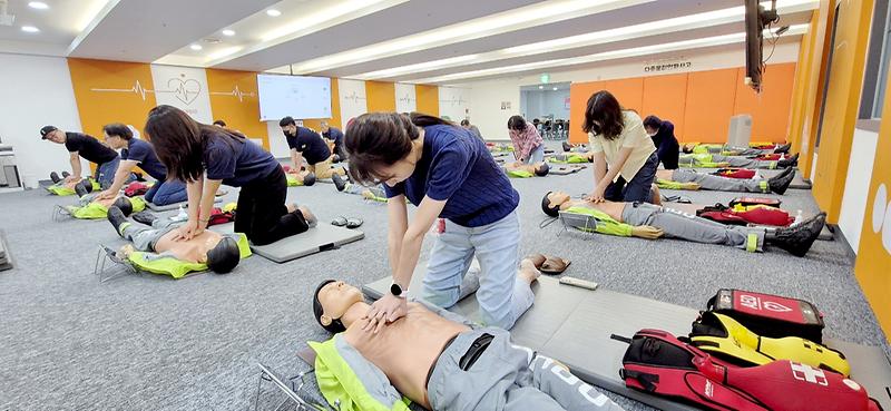 [포토] 인천아시아드주경기장 전 직원,  대규모 행사 대비 안전교육 실시 사진